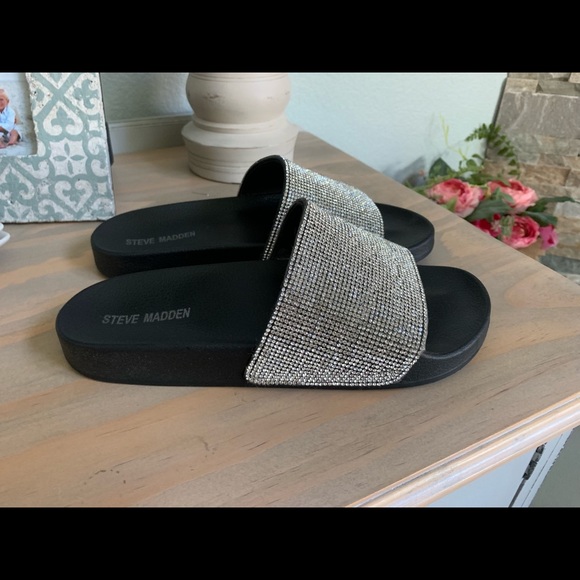steve madden iggy rhinestone slide sandal